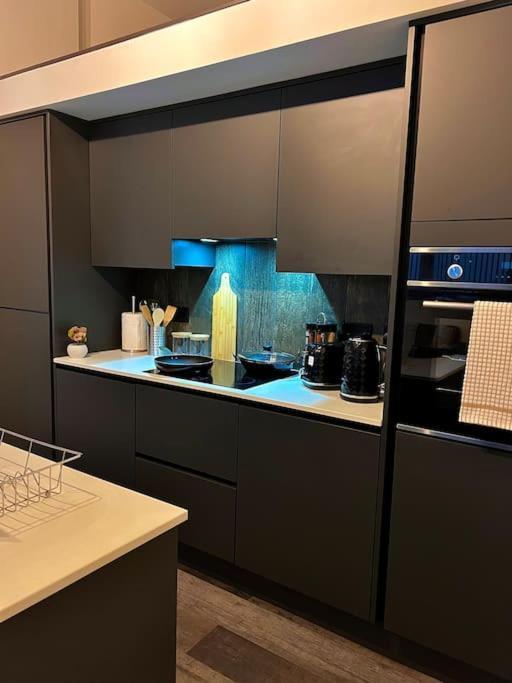 Cityzenretreat - Mezzanine Apartment Sleeps 4 Sheffield City Centre Luaran gambar
