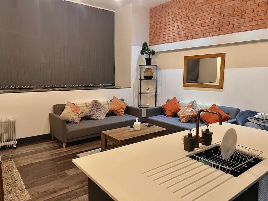 Cityzenretreat - Mezzanine Apartment Sleeps 4 Sheffield City Centre Luaran gambar