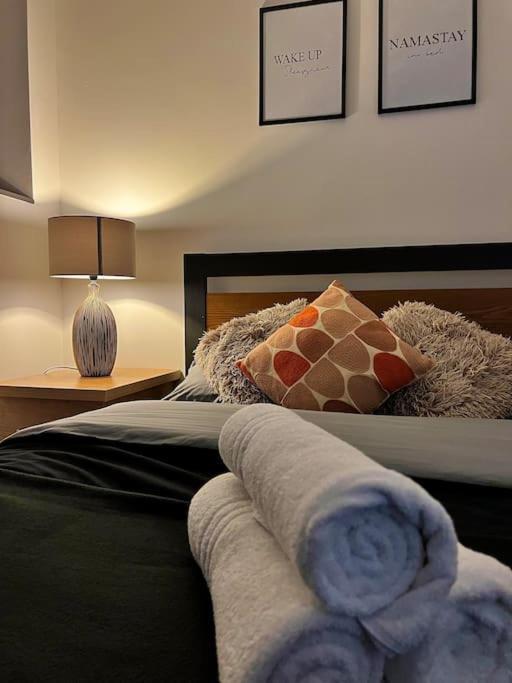 Cityzenretreat - Mezzanine Apartment Sleeps 4 Sheffield City Centre Luaran gambar